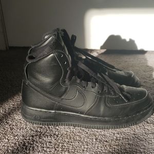 Women's Air Force 1 Black High tops